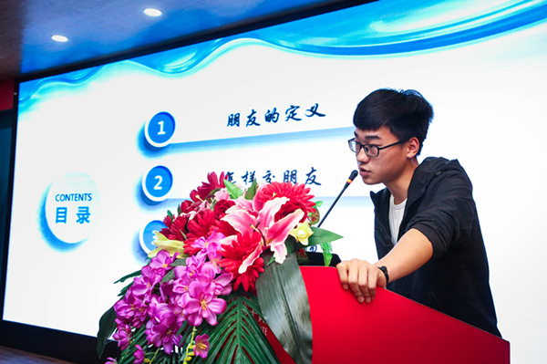 “家?；樱瑪y手共進”——2019級新生基礎階段課程結課答辯圓滿結束