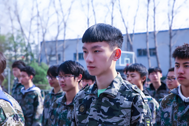 退伍軍人轉(zhuǎn)業(yè)選擇新華，開(kāi)啟高薪白領(lǐng)的成長(zhǎng)之路