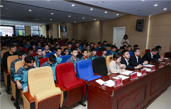2019秋季新生階段課程結(jié)課答辯分享會(huì)圓滿落幕！