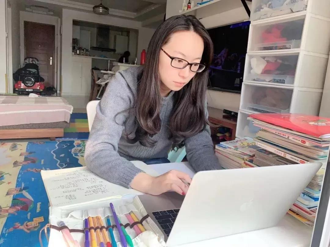 休假不休課，停課不停學(xué)，足不出戶在線學(xué)技術(shù)！