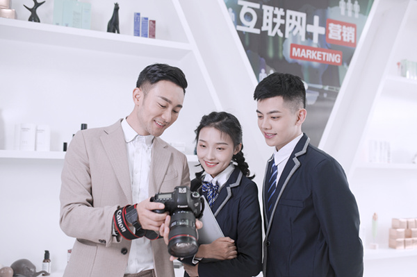 適合女生學(xué)習(xí)的<a href=http://njxh.cn target=_blank class=infotextkey>專業(yè)</a>，就業(yè)率高前景好，學(xué)起來有優(yōu)勢(shì)