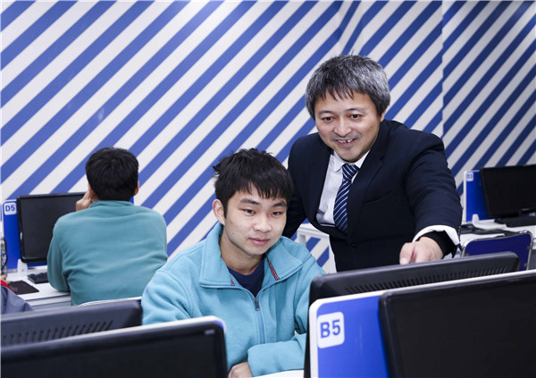 男生學(xué)什么IT<a href=http://njxh.cn target=_blank class=infotextkey>專業(yè)</a>好，自學(xué)or培訓(xùn)？