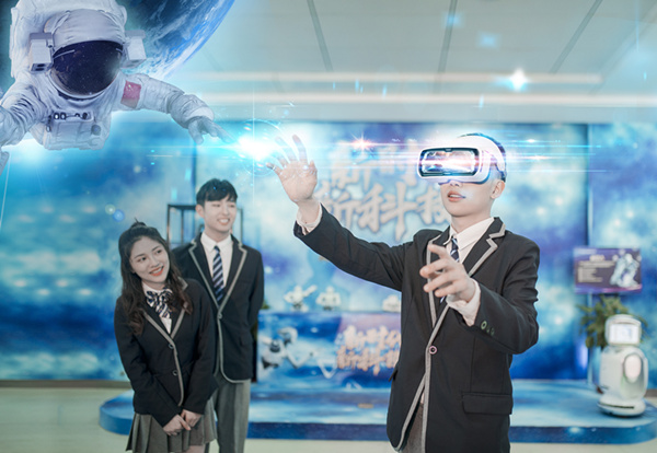 都2022年了，現(xiàn)在入行互聯(lián)網(wǎng)晚不晚？好就業(yè)嗎？