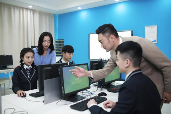 最強擇校季！為什么說學互聯網技術要趁早