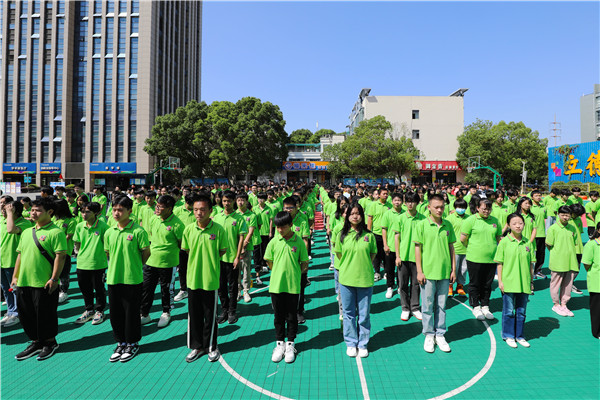 新生力量 向上成長(zhǎng)|南京新華2022年秋季新生職業(yè)素質(zhì)拓展訓(xùn)練正式開(kāi)營(yíng)！